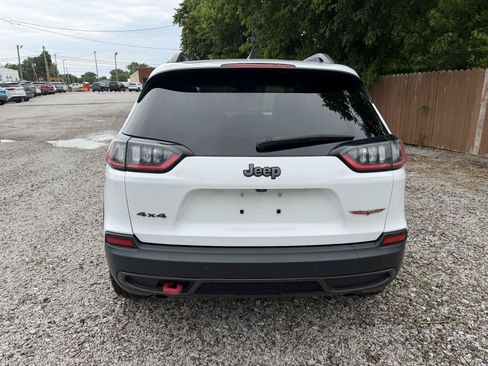Used 2019 Jeep Cherokee Trailhawk AWD/4WD image 4