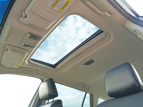 Used 2014 Subaru Outback 2.5i Limited w/ Moonroof Package AWD/4WD image 10