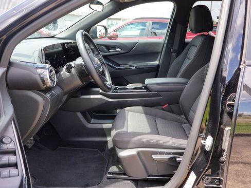 Used 2025 Chevrolet Equinox LT FWD image 7