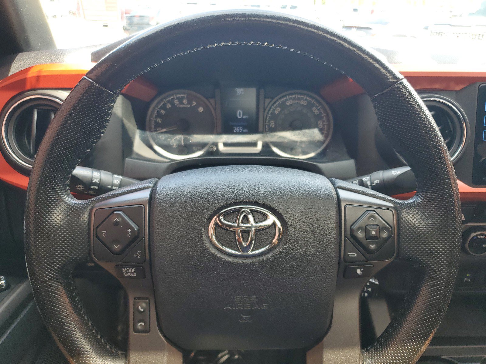 Used 2016 Toyota Tacoma TRD Off-Road w/ Premium & Technology Package RWD image 21