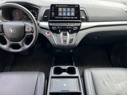 Used 2025 Honda Odyssey EX-L image 32