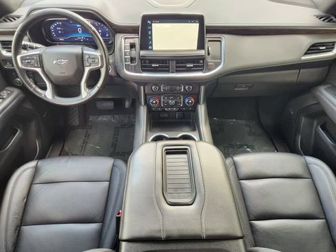 Used 2022 Chevrolet Tahoe Z71 w/ Luxury Package AWD/4WD image 27
