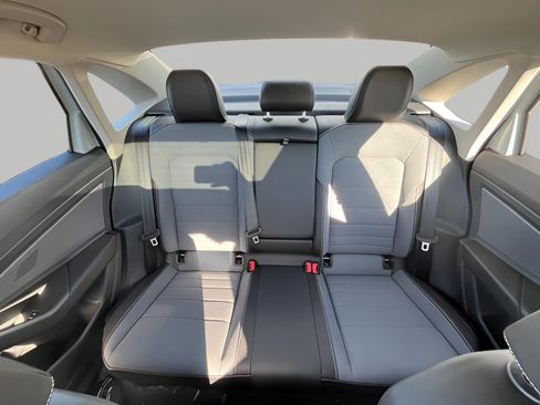 New 2025 Volkswagen Jetta SE image 22