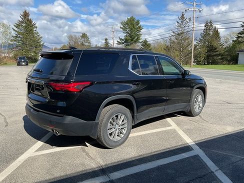 Used 2022 Chevrolet Traverse LT AWD/4WD image 4