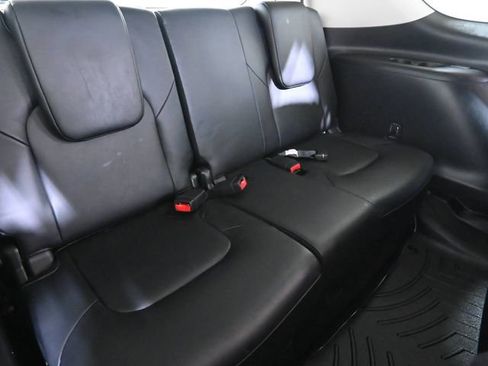 Used 2024 Nissan Armada Platinum AWD/4WD image 32