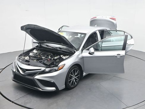 Used 2022 Toyota Camry SE FWD image 41
