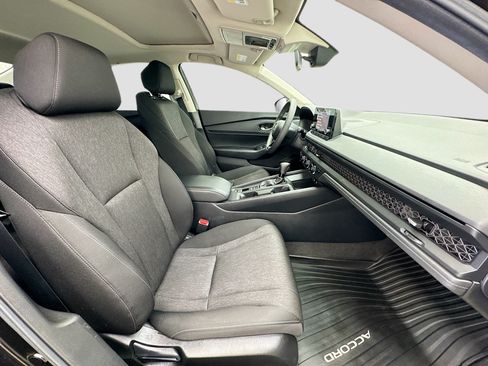 Used 2023 Honda Accord EX image 19