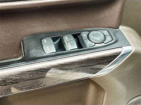 Used 2019 Chevrolet Silverado 1500 LTZ w/ LTZ Texas Edition image 18