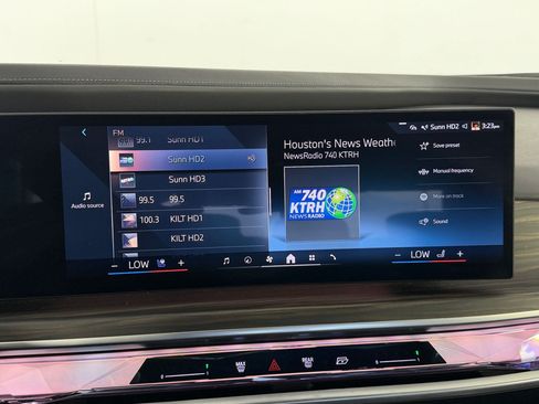 Used 2024 BMW i7 eDrive50 w/ M Sport Package RWD image 23