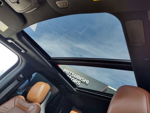 Used 2022 Lincoln Navigator Reserve AWD/4WD image 5