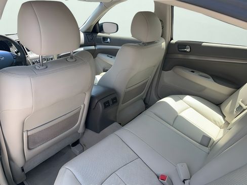 Used 2012 INFINITI G37 x Sedan w/ Premium Pkg AWD/4WD image 26