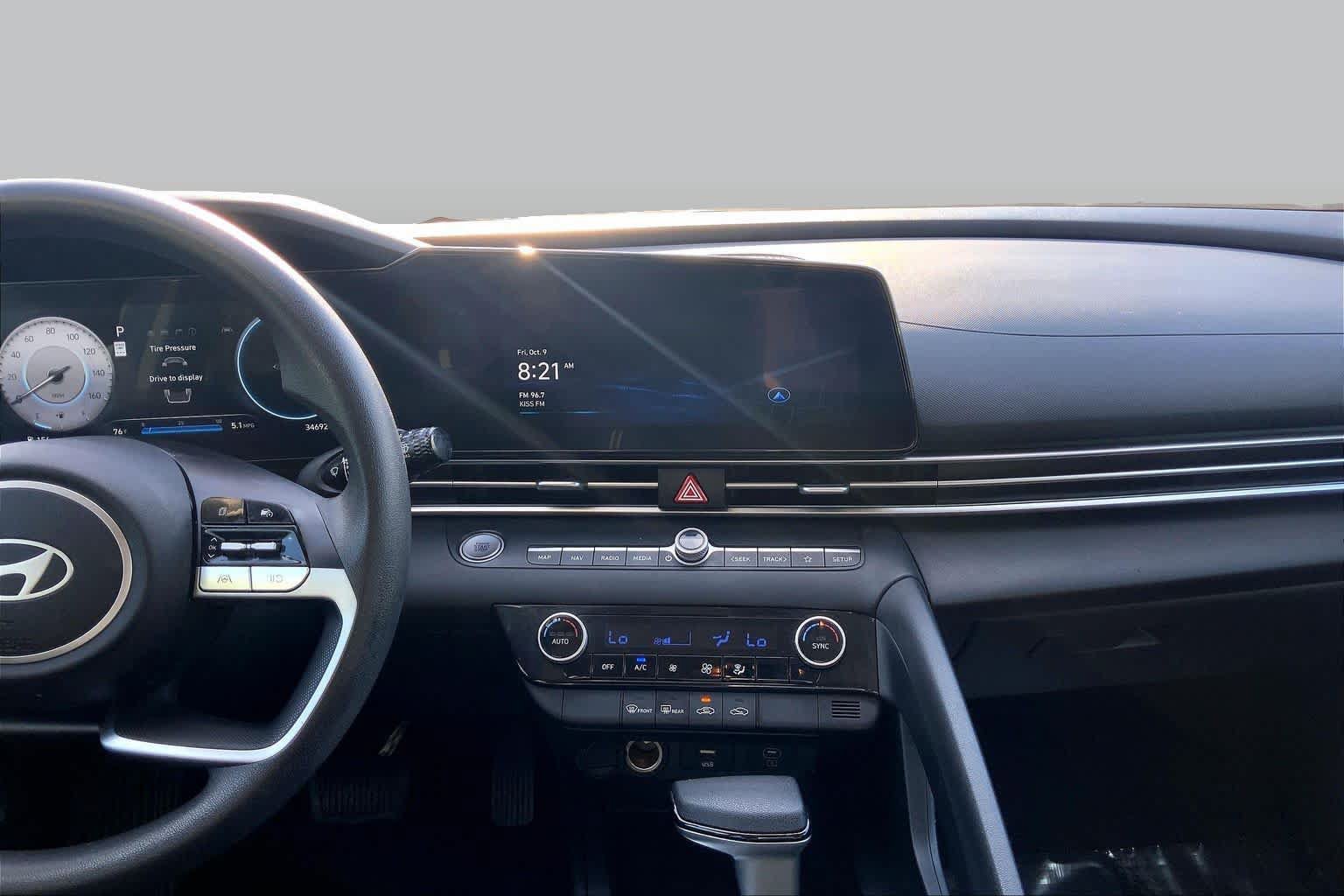 Used 2024 Hyundai Elantra SEL FWD image 7