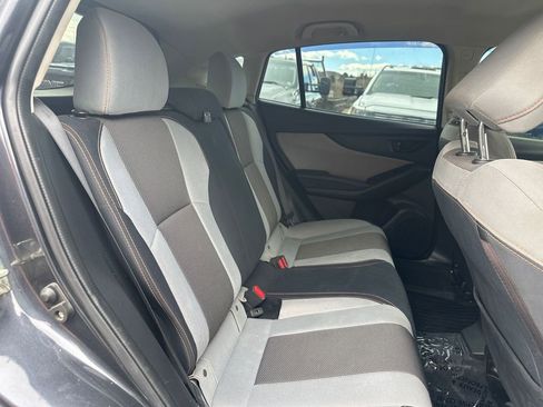 Used 2018 Subaru Crosstrek 2.0i Premium image 14