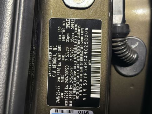 Used 2022 Kia Telluride SX w/ Towing Package FWD image 42