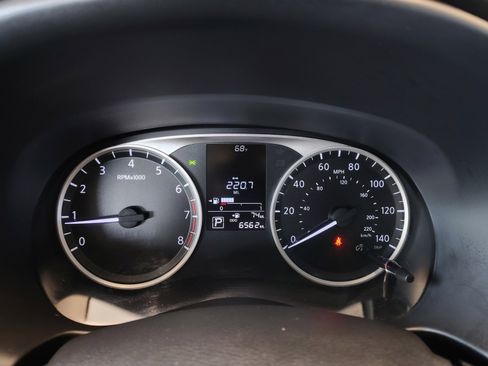 Certified 2024 Nissan Kicks S image 20