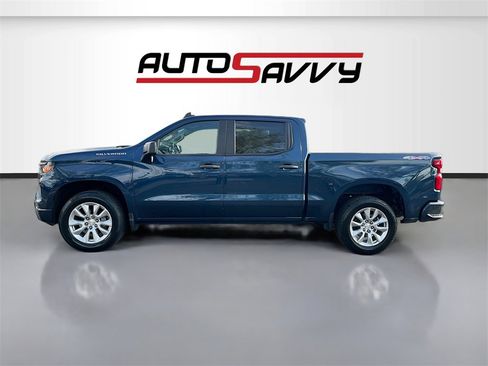 Used 2022 Chevrolet Silverado 1500 Custom image 4