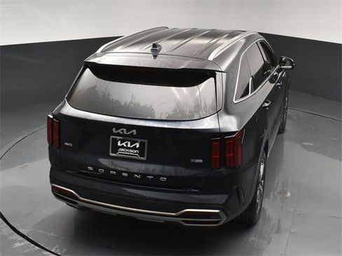 Certified 2022 Kia Sorento SX image 48