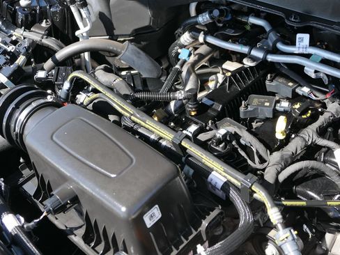 Used 2023 Ford Explorer XLT w/ Equipment Group 202A RWD image 27