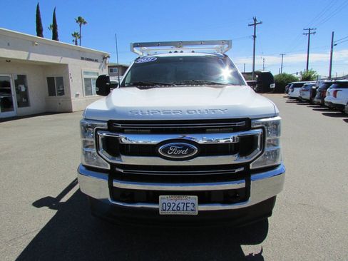 Used 2021 Ford F350 XLT AWD/4WD image 3