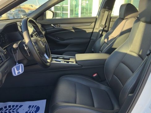 Certified 2022 Honda Accord Sport image 10