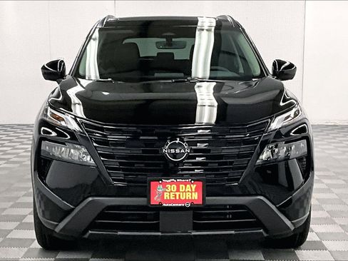 New 2026 Nissan Rogue SV AWD/4WD image 16