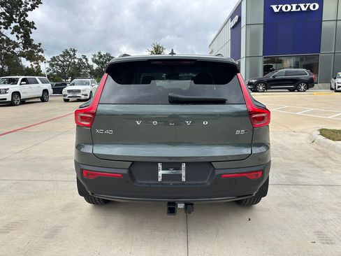 Used 2026 Volvo XC40 B5 Ultra w/ Protection Package Premier image 5