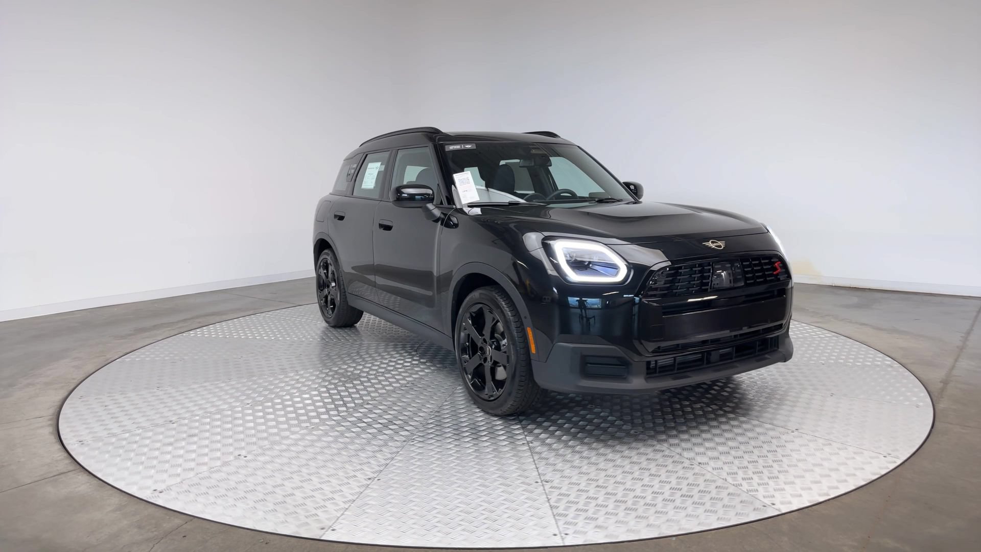 Used 2025 MINI Cooper Countryman S AWD/4WD image 2