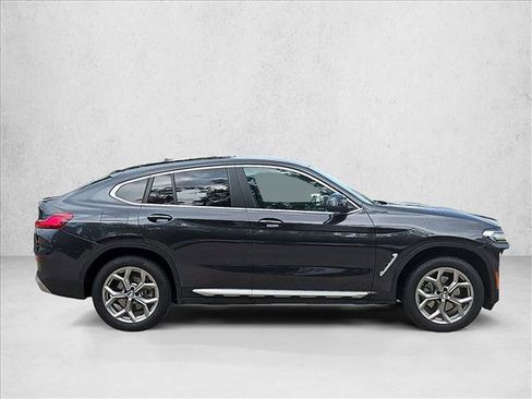Used 2025 BMW X4 xDrive30i AWD/4WD image 4