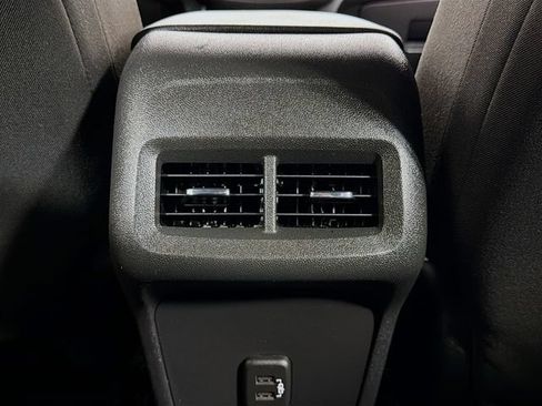 Used 2021 Chevrolet Equinox LT w/ Driver Convenience Package AWD/4WD image 27