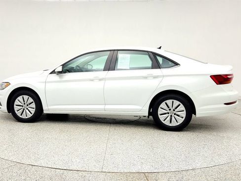 Used 2019 Volkswagen Jetta R-Line FWD image 8