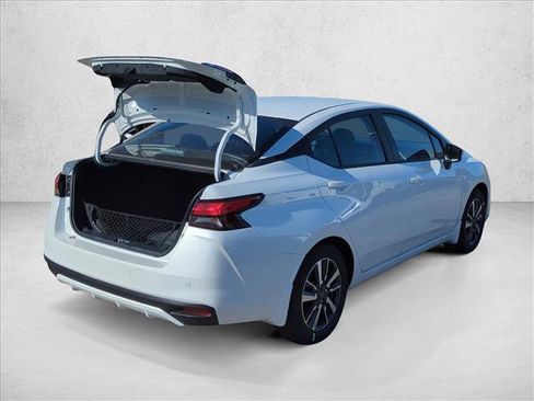 New 2025 Nissan Versa SV image 5