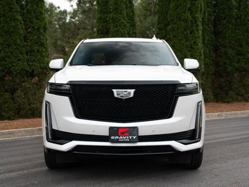 Used 2022 Cadillac Escalade ESV Sport w/ Touring Package AWD/4WD image 16
