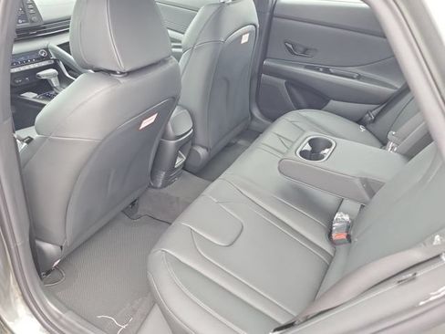 New 2026 Hyundai Elantra SEL Sport FWD image 28