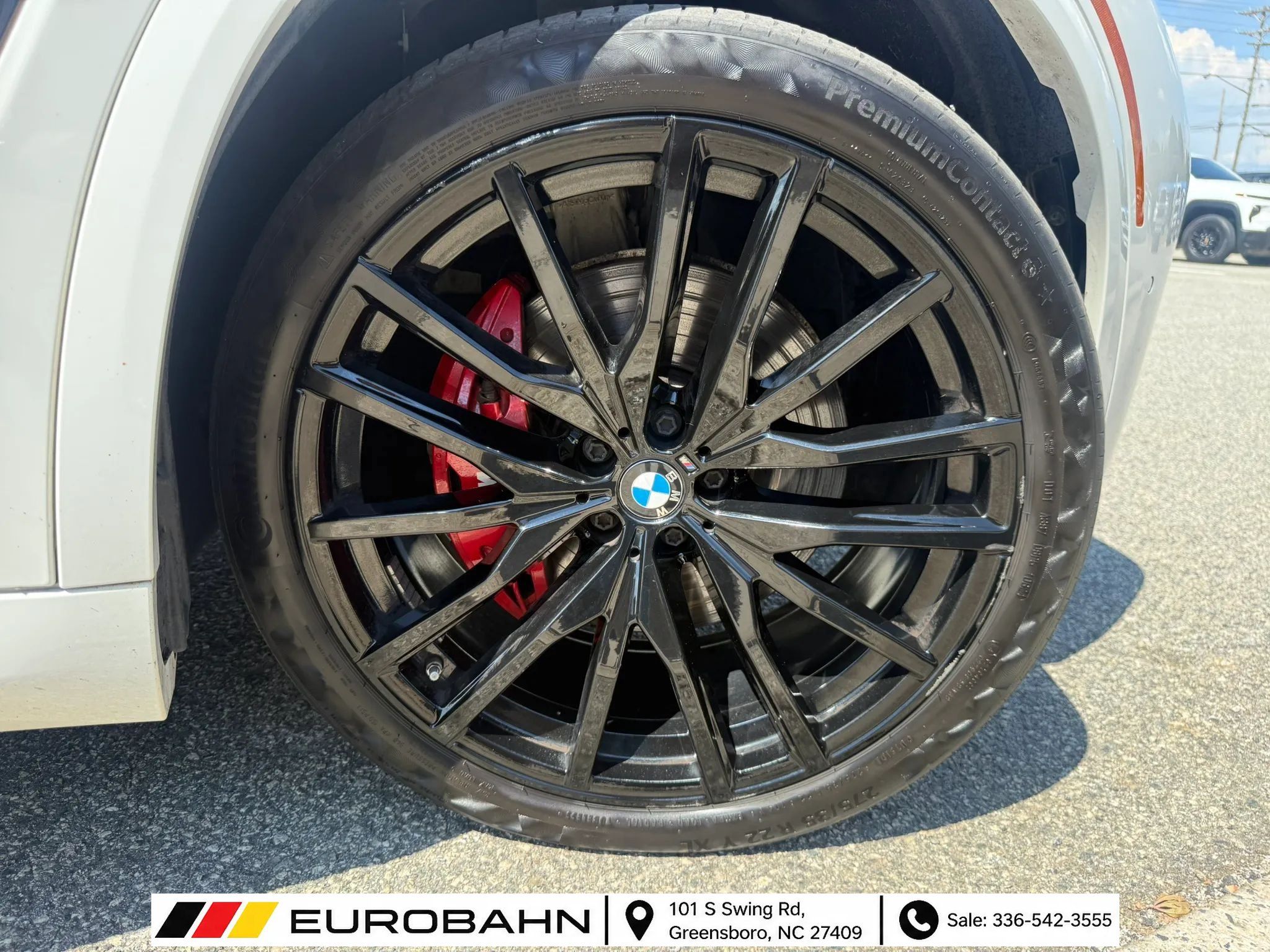 Used 2022 BMW X5 xDrive40i w/ M Sport Package AWD/4WD image 28