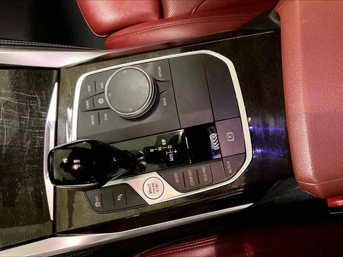 Used 2022 BMW M440i Coupe image 15