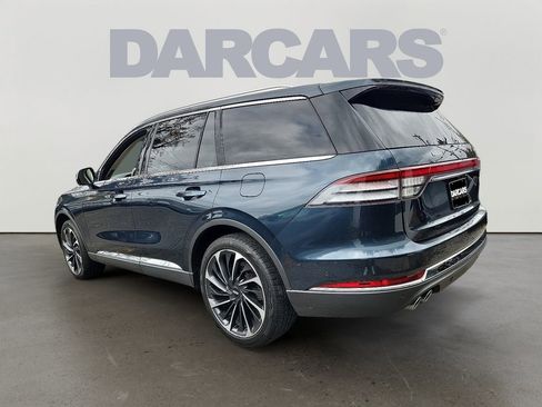 Used 2023 Lincoln Aviator Reserve w/ Equipment Group 201A image 4