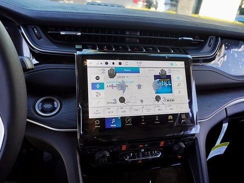 New 2023 Jeep Grand Cherokee 4WD 4xe image 33