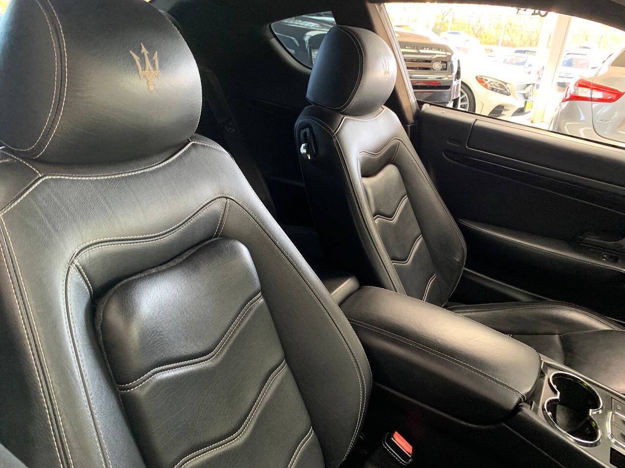 Used 2012 Maserati GranTurismo S RWD image 10