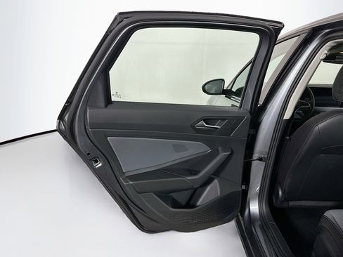 Used 2025 Volkswagen Jetta SE image 27