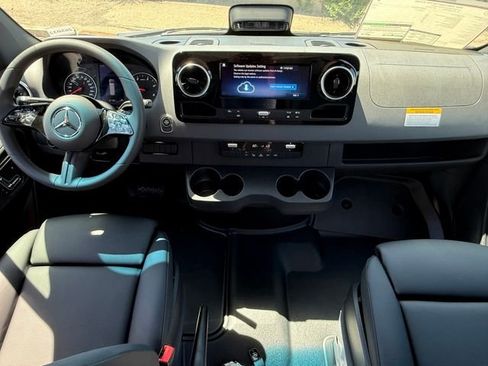 New 2026 Mercedes-Benz Sprinter 2500 image 21