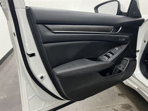 Used 2020 Honda Accord EX-L image 23