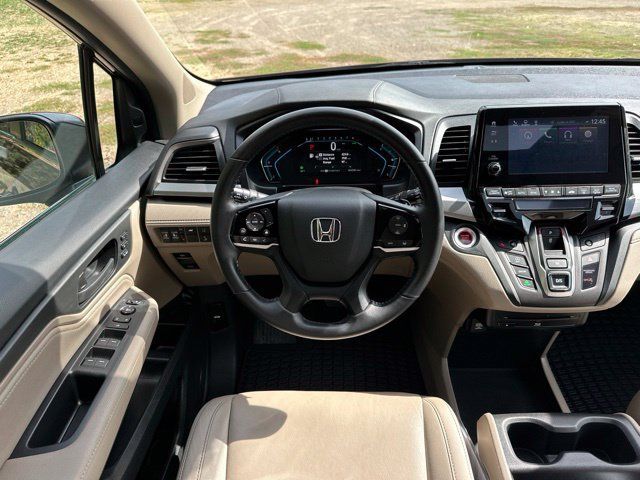 Used 2018 Honda Odyssey Touring image 29