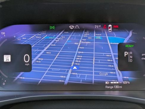 Certified 2023 Volvo XC40 Recharge Plus AWD/4WD image 16