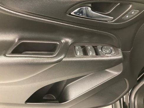 Used 2019 Chevrolet Equinox LT FWD image 30