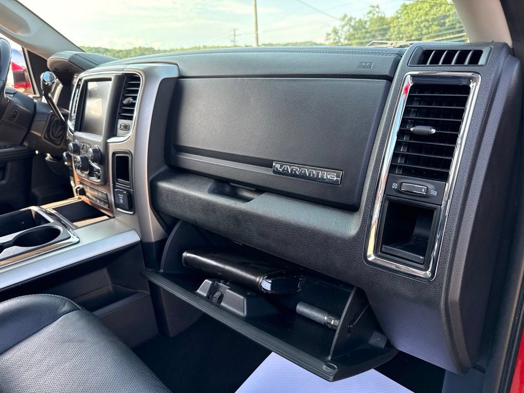 Used 2015 RAM 3500 Laramie AWD/4WD image 42
