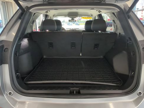 Used 2023 Chevrolet Equinox LT image 7