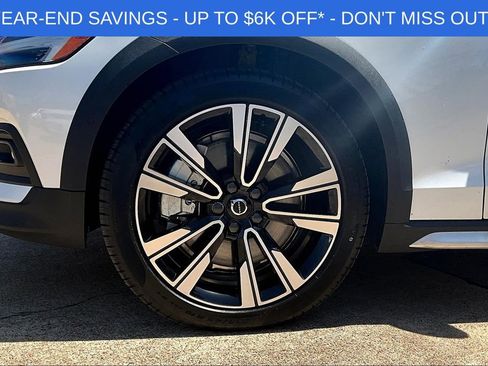 New 2025 Volvo V60 B5 Cross Country Ultra w/ Protection Package Premier image 30