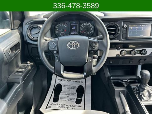 Used 2018 Toyota Tacoma SR image 13