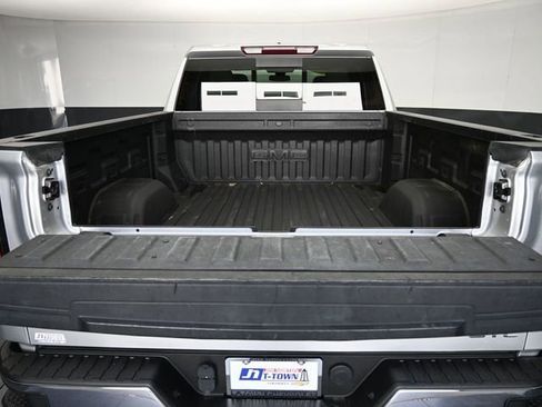 Used 2021 GMC Sierra 1500 SLT image 30