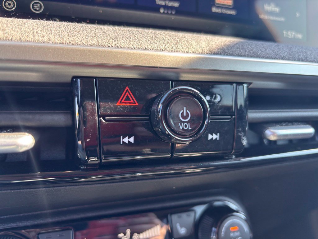 Certified 2026 Nissan Kicks SV w/ SV Premium Package AWD/4WD image 19